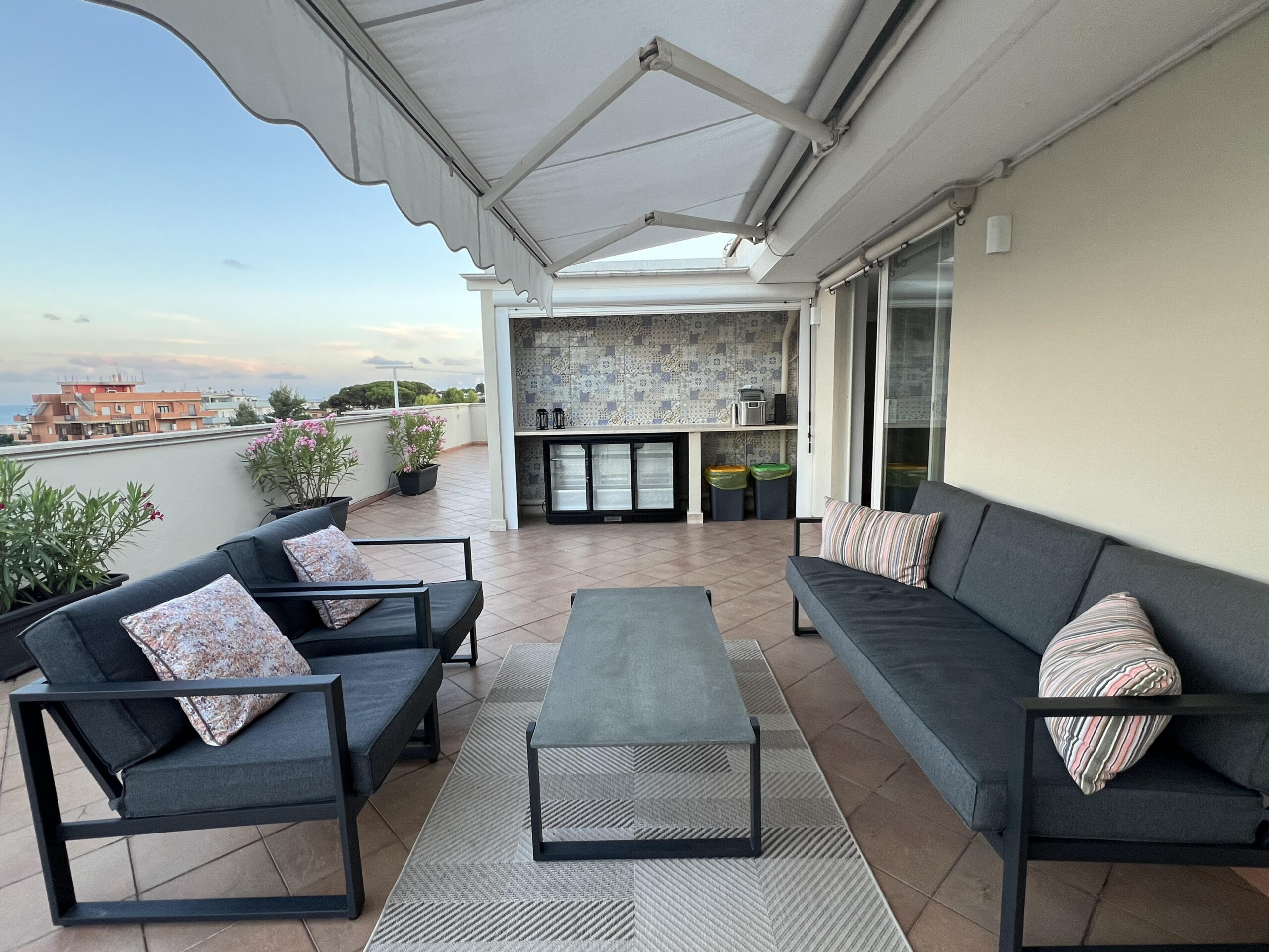 Loungedel
